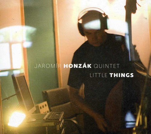 the album cover for JaromÃr Honzák Quartet - Quintet Little Things