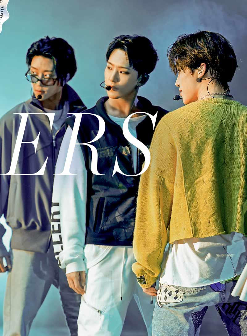 Seventeen - Fan Guide: K-Pop Band, Journey To Stardom, 13 Members, Mingyu, The8, Joshua, Seungkwan, S.Coups, Vernon, Greatest Hits, Hot, Super, Darl+ing, Pretty U, 25 Facts, Quiz, Free Poster & More!