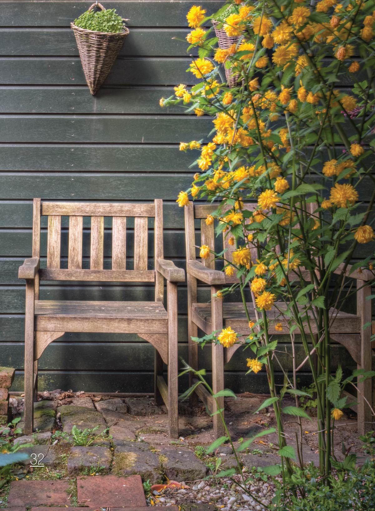 Flea Market - Home & Garden Style: DIY Design Tips, Outdoor Styling Tricks, Secondhand Treasure Transformations, Unbeatable Deals, Entertain In Style, Patio Panache For A Beautiful Home & More!