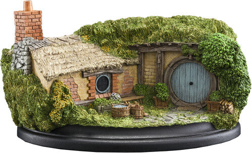 Open Edition Polystone - Hobbit Hole - 35 Bagshot Row - Grey Door - Collectibles