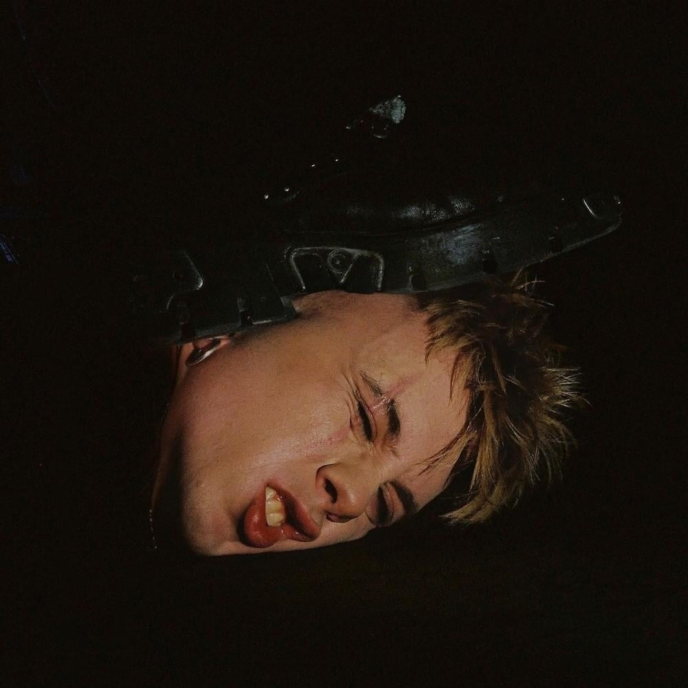 the album cover for Walls - Luna 18 (Spa)