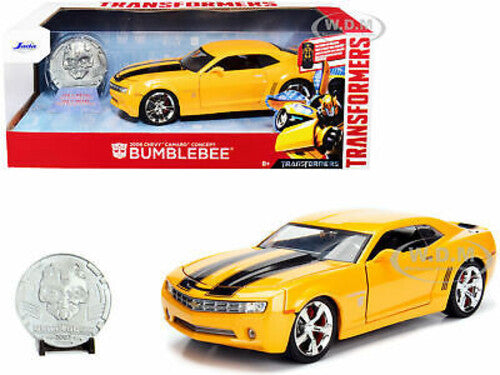 1:24 Tf - '06 Chevy Camaro Bumblebee W/coin - 1:24 Tf - '06 Chevy Camaro Bumblebee W/coin - Collectibles