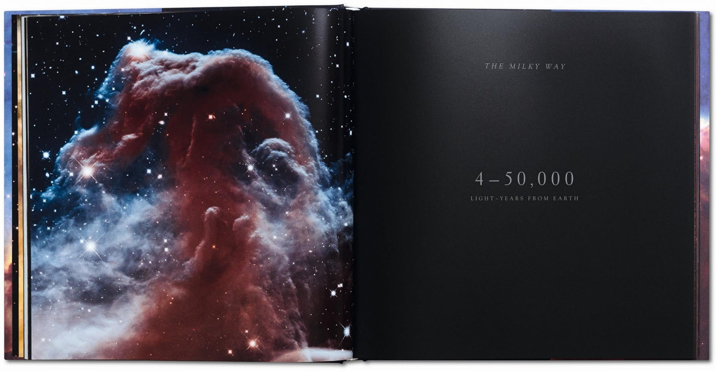 Expanding Universe. The Hubble Space Telescope (German, French, English) Book