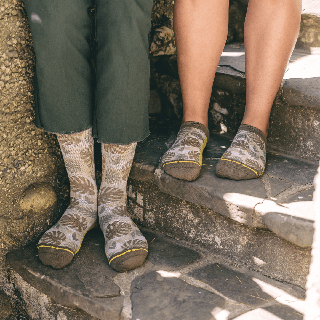 Maia Negre Leaf Camo Adult Crew Socks