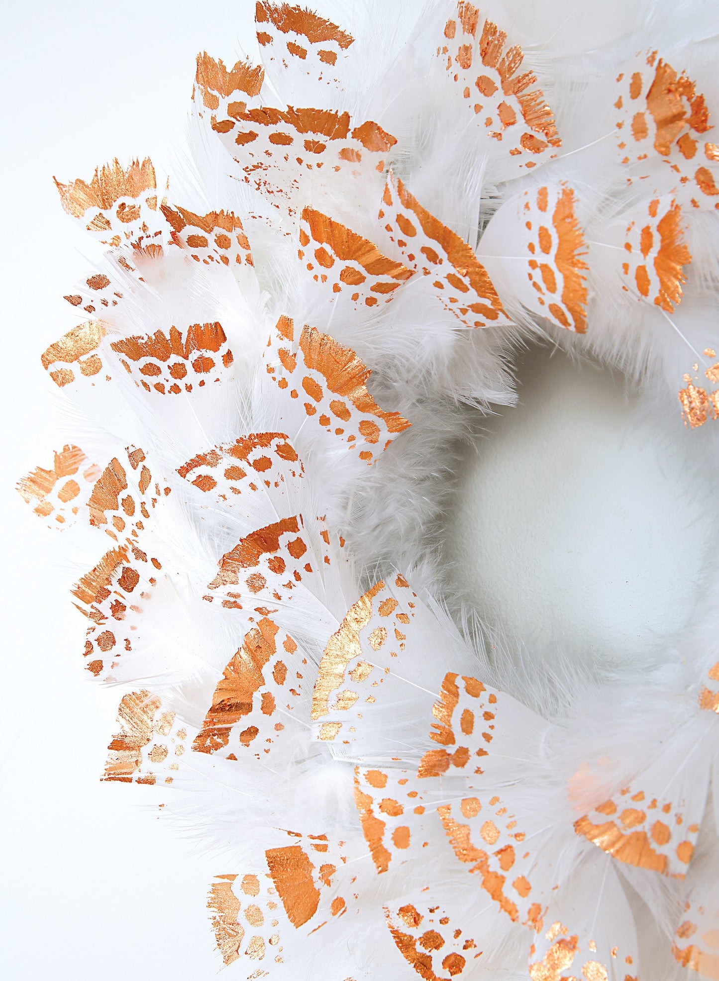 Wreaths - 22 Festive Creations: DIY Christmas Crafts, Pinecones, Bright Baubles, Gilded Feathers, Ribbon Trees, Poinsettia, Pom-Poms, Driftwood Hearts, Pheasant Feathers, Jingle Bells & Holiday Magic!