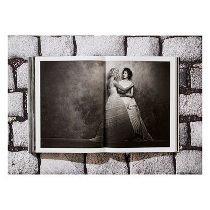 Peter Lindbergh. Dior (German, French, English) Book