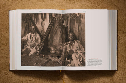 Edward S. Curtis. The North American Indian. The Complete Portfolios (German, French, English) Book