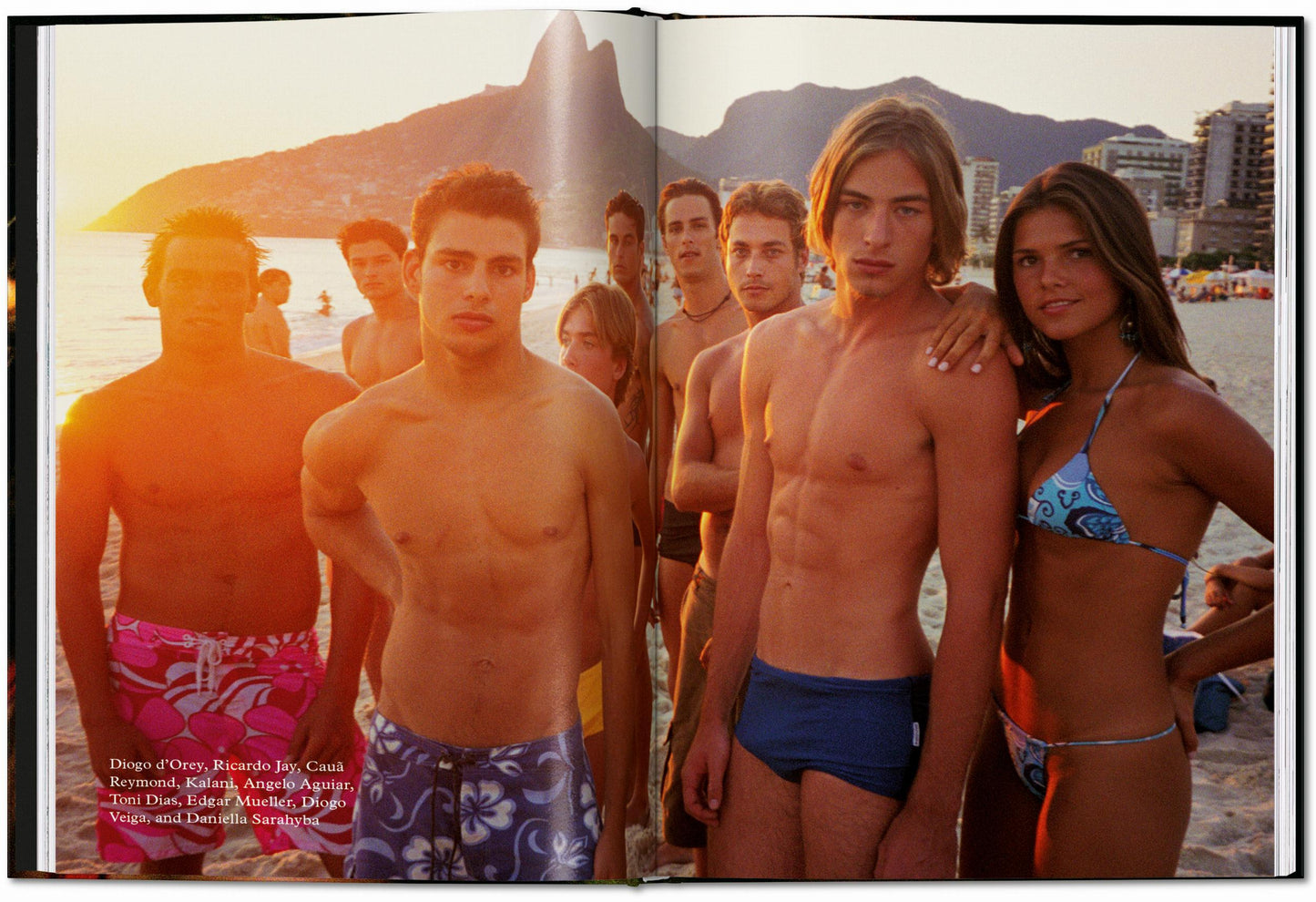 MaRIO DE JANEIRO Testino (English) Book