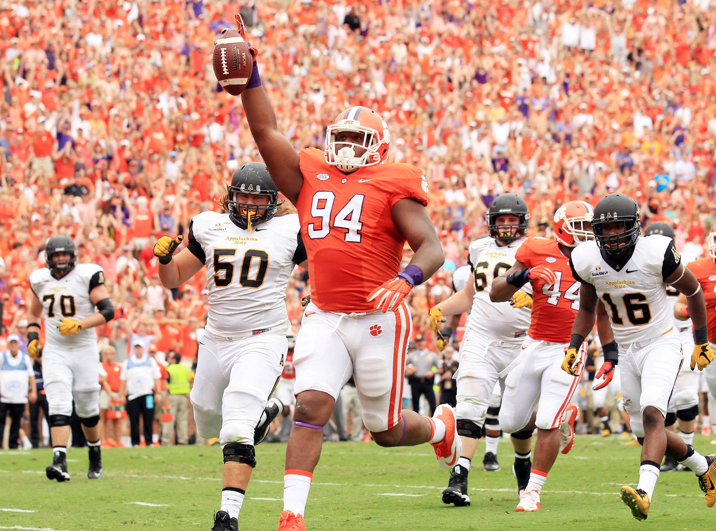 Earning the Stripes: Clemson’s 2015 Historic Football Season Book