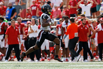 Breaking Down Barriers: How the Cincinnati Bearcats Crashed the College Football Playoff Party Book