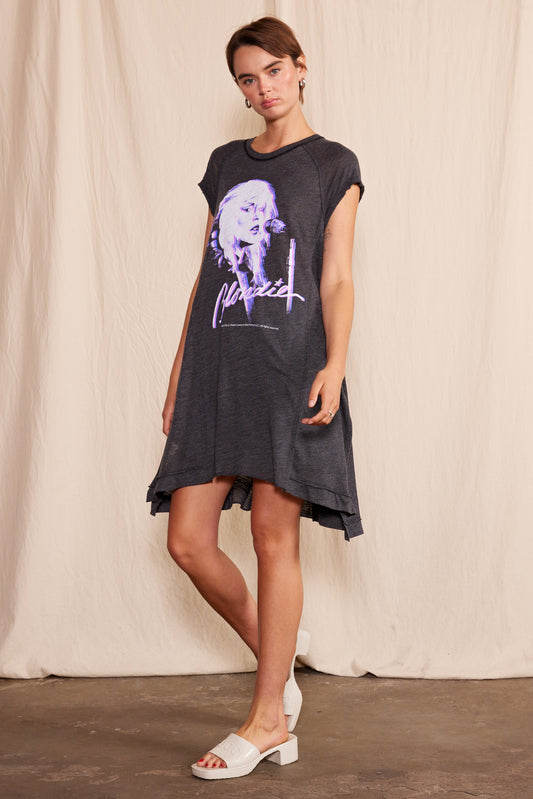 Blondie Sunday Girl Slit Tee Dress