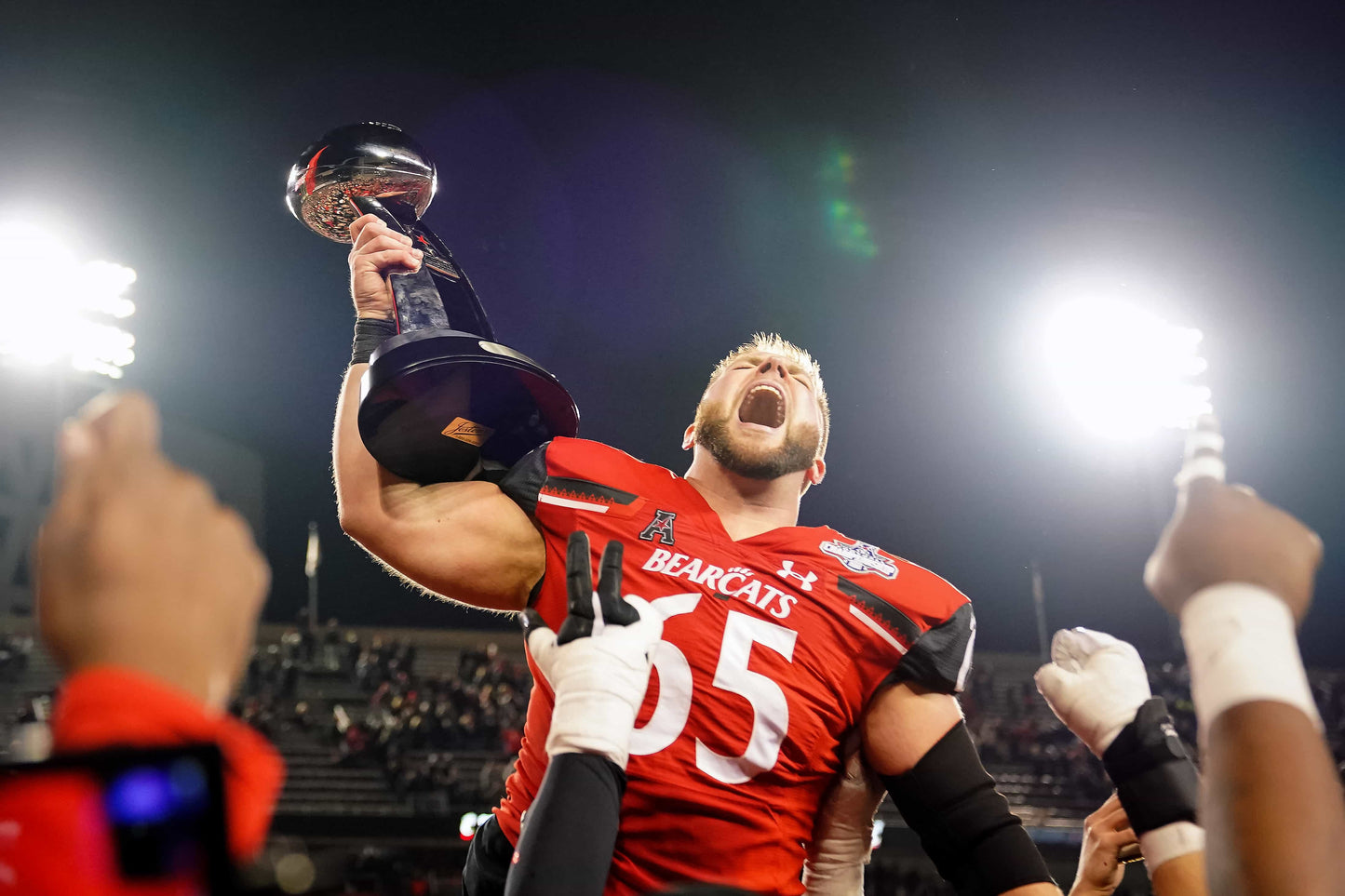 Breaking Down Barriers: How the Cincinnati Bearcats Crashed the College Football Playoff Party Book