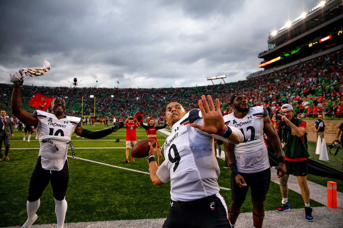 Breaking Down Barriers: How the Cincinnati Bearcats Crashed the College Football Playoff Party Book