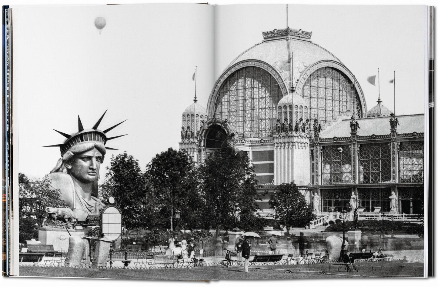 Paris. Portrait of a City (German, French, English) Book