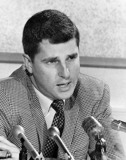 Bob Knight: On the Record: The Story of a Complex Character and Hall of Fame Coach