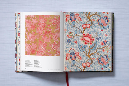 The Book of Printed Fabrics. From the 16th century until today (German, French, English) Book