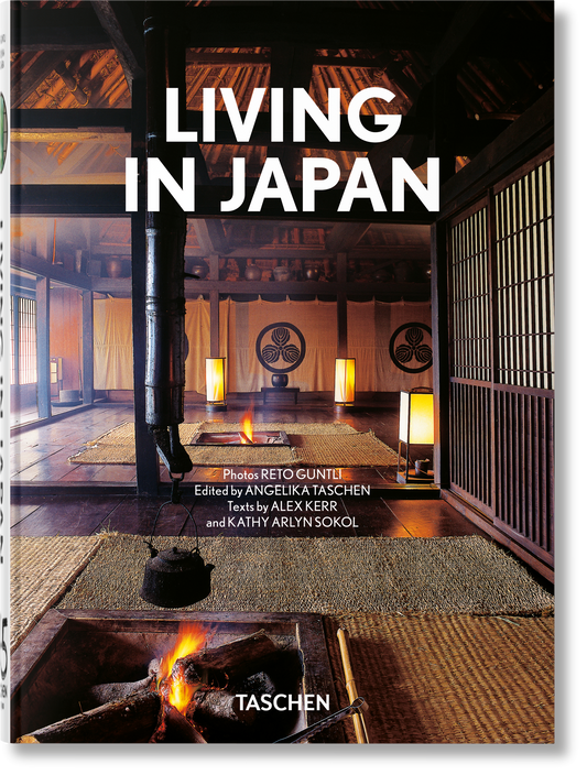 Living in Japan. 45th Ed. (German, French, English) Book