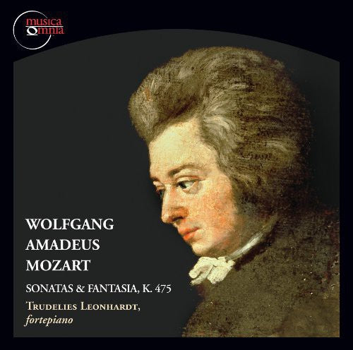 the album cover for Trudelies Leonhardt - Sonatas & Fantasia K 475 [Digipak]