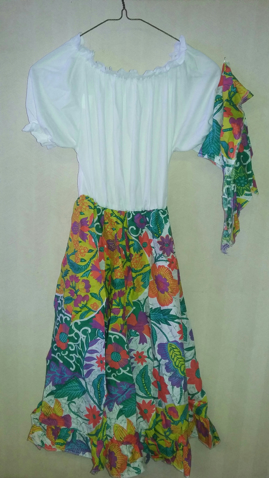 RG Costumes Jamaican Girls Costume Floral Dress and Headwrap Size Medium 8-10