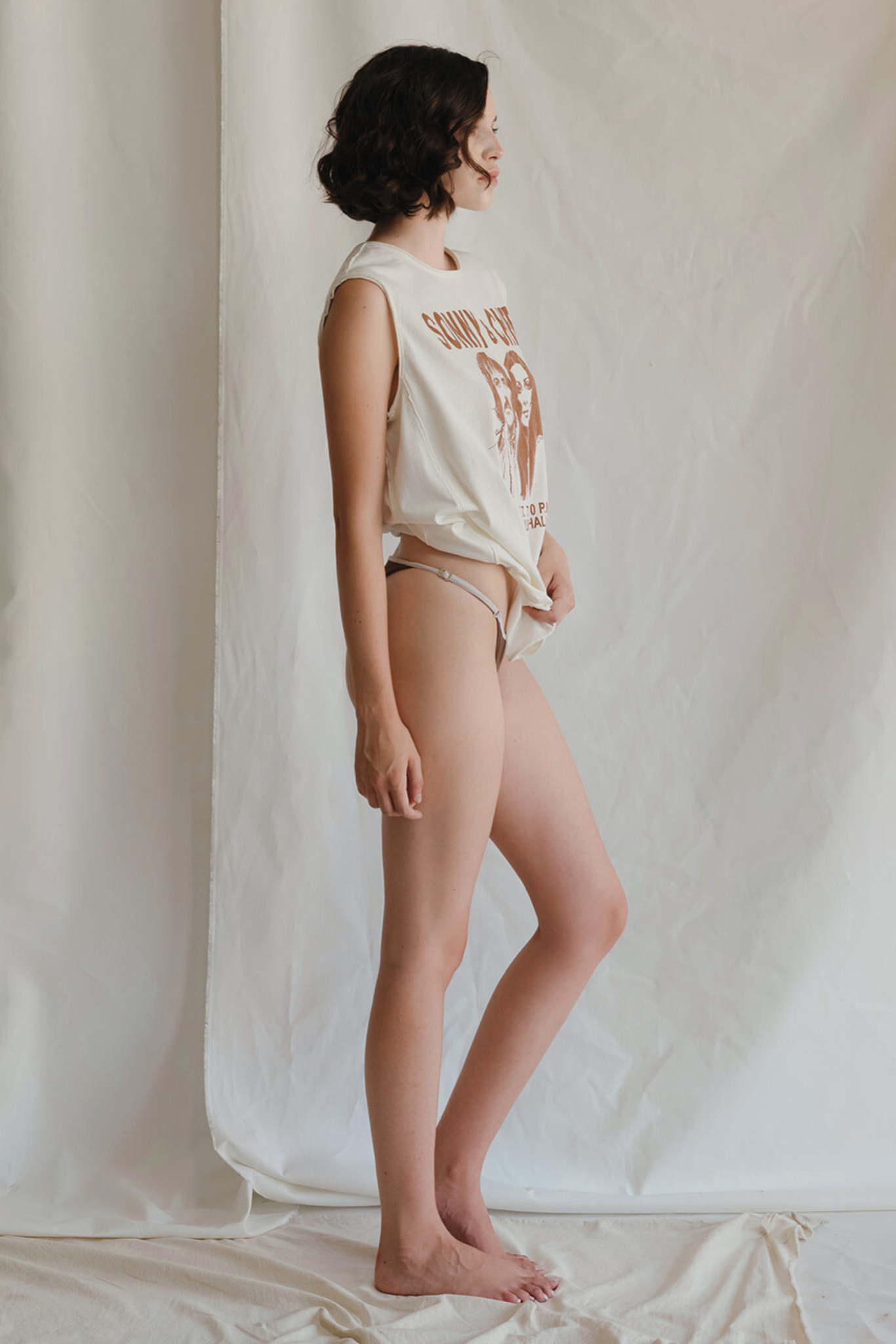 Sonny & Cher Oversized Womens Tank Top Shirt