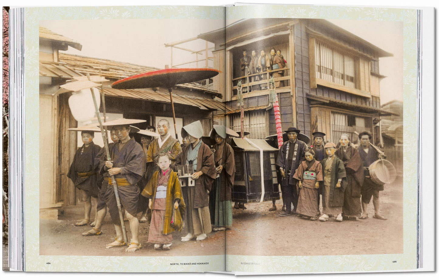 Japan 1900. A Portrait in Color (German, French, English) Book