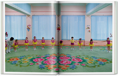 Inside North Korea (German, French, English) Book