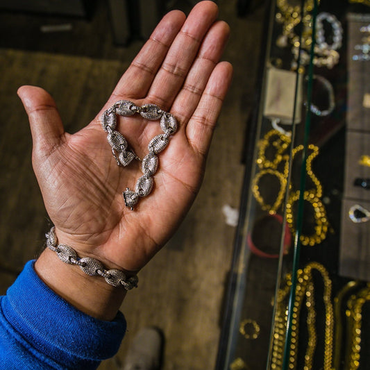 Studded Goochi Link Bracelet - Silver