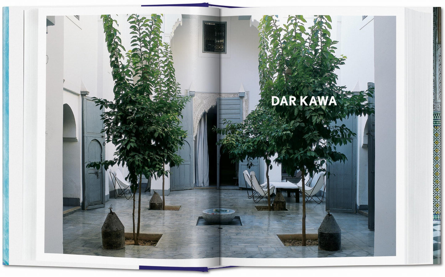 Living in Morocco. 45th Ed. (German, French, English) Book