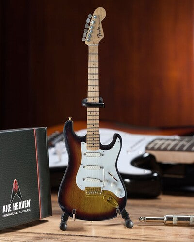 Axe Hvn Fs022 Fender Strat 60th Anniversary Sunbur - Axe Hvn Fs022 Fender Strat 60th Anniversary Sunbur - Collectibles
