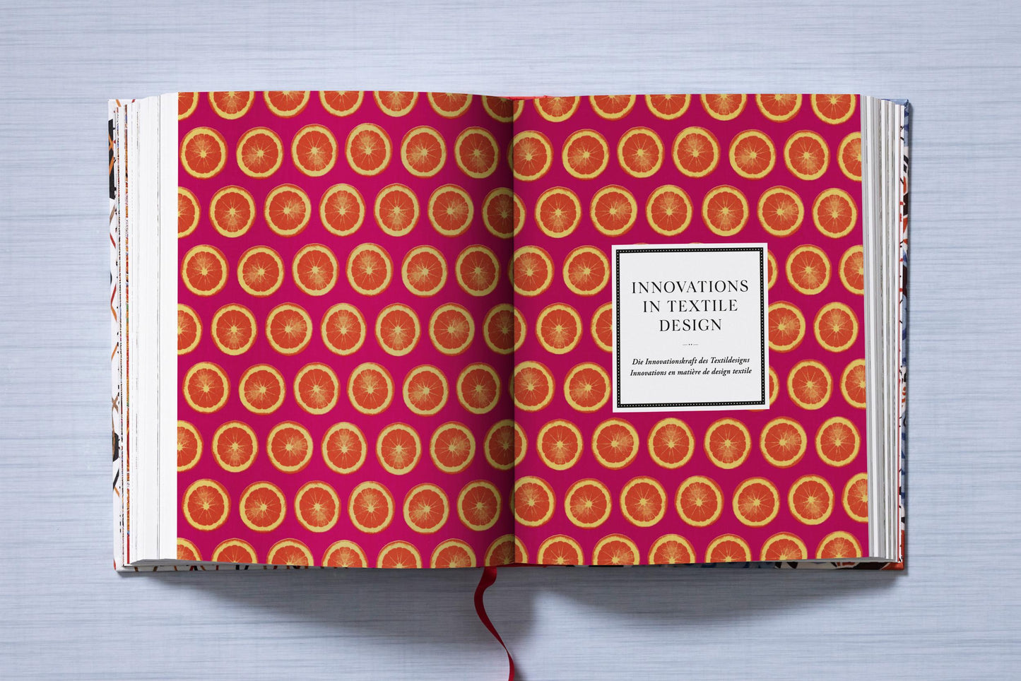The Book of Printed Fabrics. From the 16th century until today (German, French, English) Book