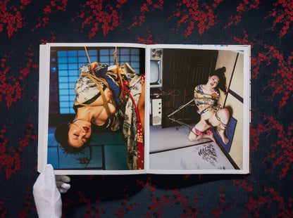 Araki. Bondage (English) Book