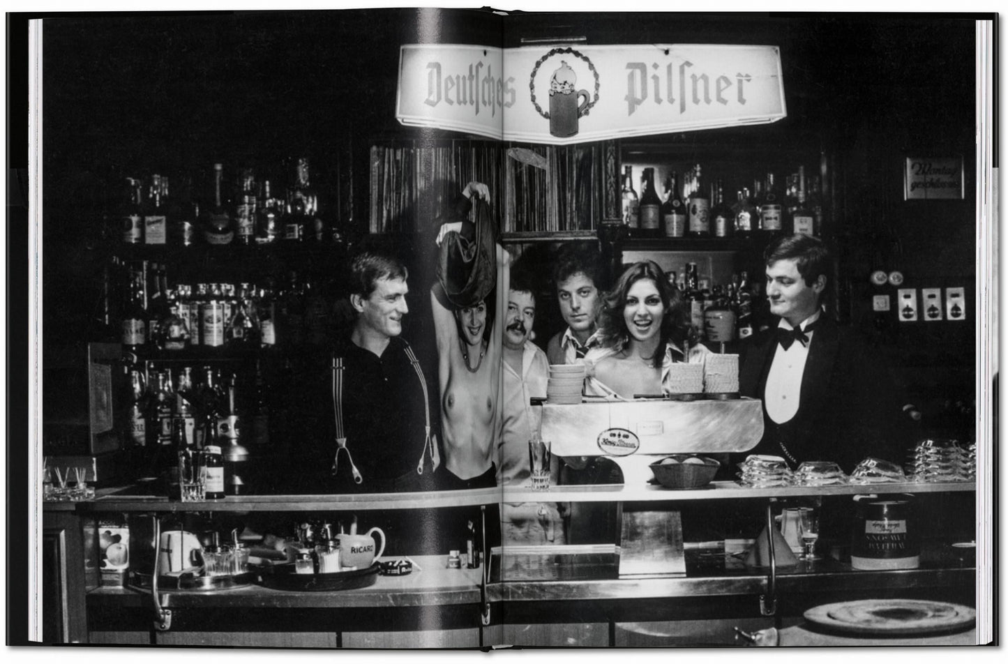 Helmut Newton. Berlin, Berlin (German, French, English) Book