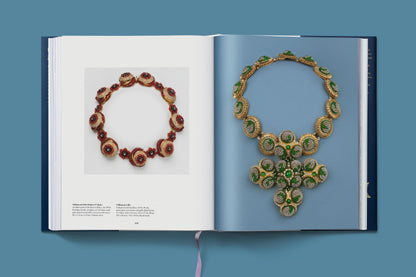 Costume Jewelry (German, French, English) Book
