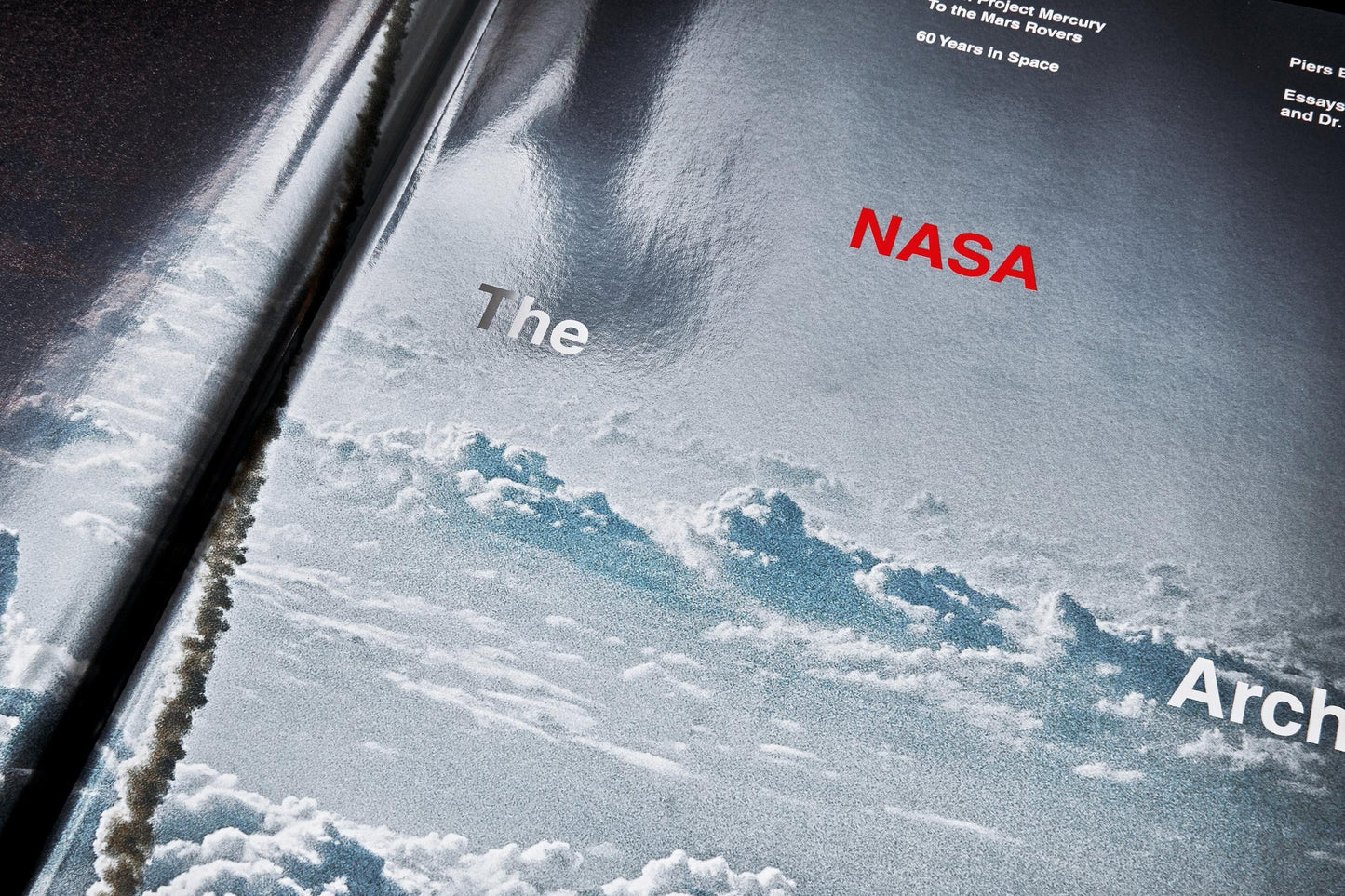 The NASA Archives. 60 Years in Space (English) Book