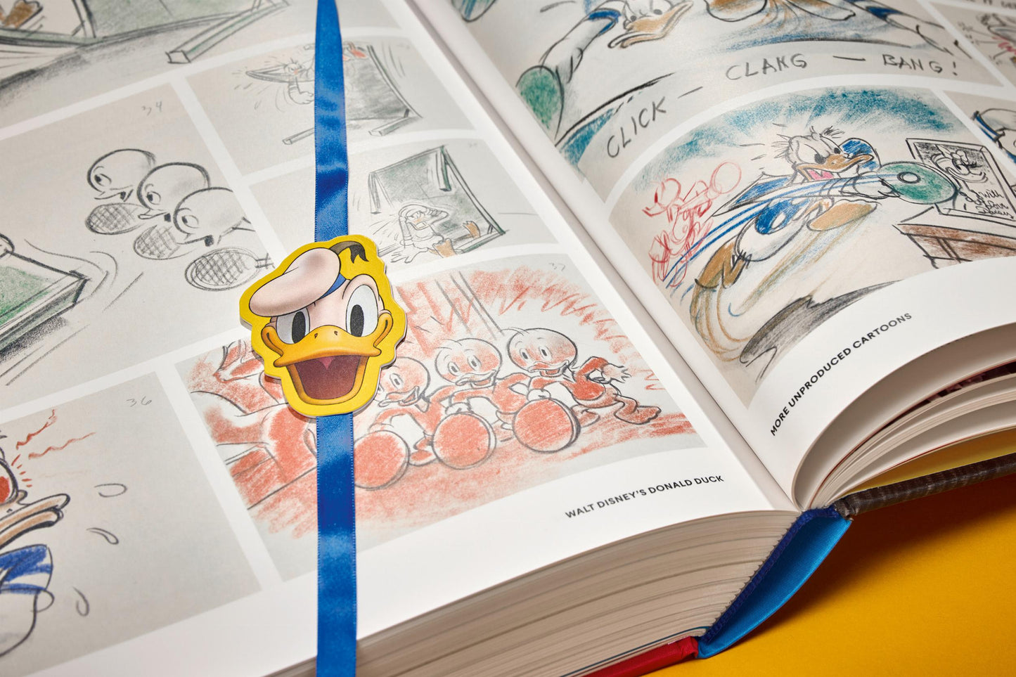 Walt Disney's Donald Duck. The Ultimate History (English) Book