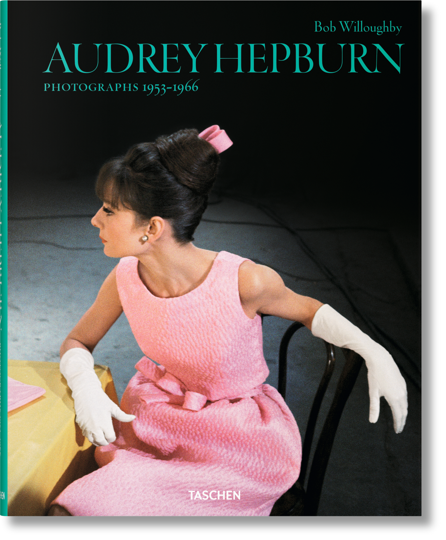 Bob Willoughby. Audrey Hepburn. Photographs 1953–1966 (German, French, English) Book