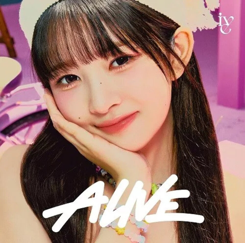 the album cover for IVE - Alive - Rei Version (Jpn)