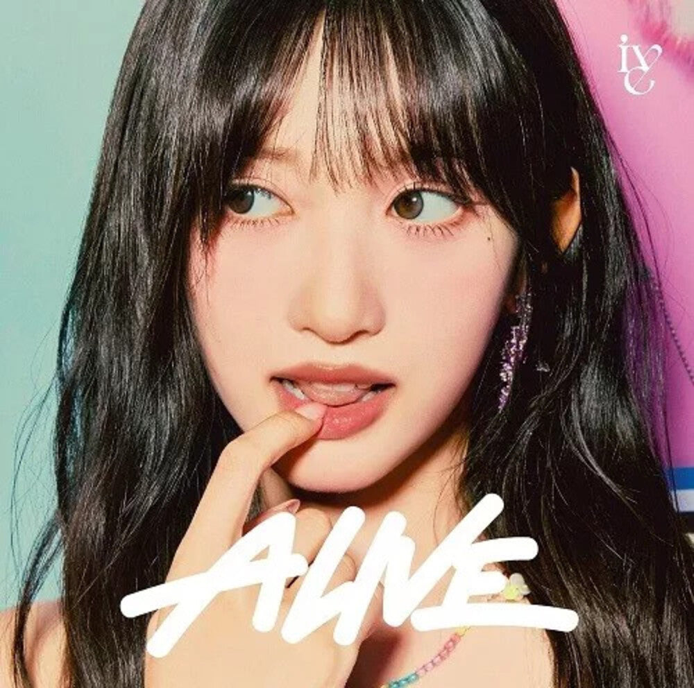 the album cover for IVE - Alive - Leeseo (Jpn)
