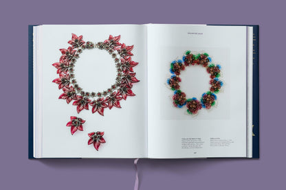 Costume Jewelry (German, French, English) Book