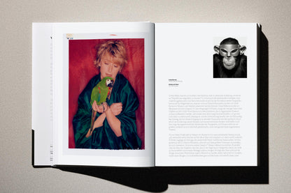 Albert Watson. Kaos (German, French, English) Book