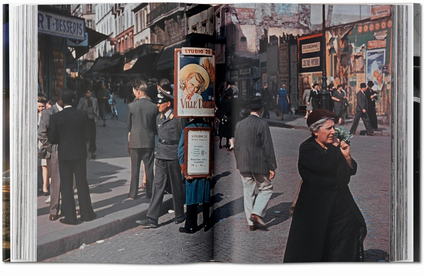 Paris. Portrait of a City (German, French, English) Book