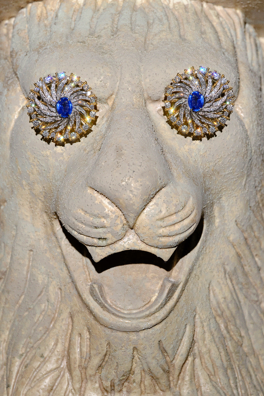 S Magazine - Fall 2024: Dakota Fanning On Turning 30, Her Show The Perfect Couple & Love For Reality TV, Female Founders Changing Beauty & Wellness, Season's Best New Lipsticks, Shopping Guide & More!