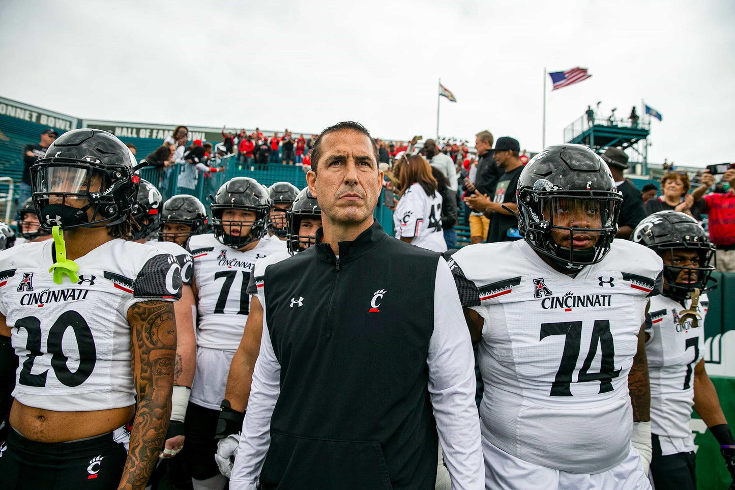 Breaking Down Barriers: How the Cincinnati Bearcats Crashed the College Football Playoff Party Book