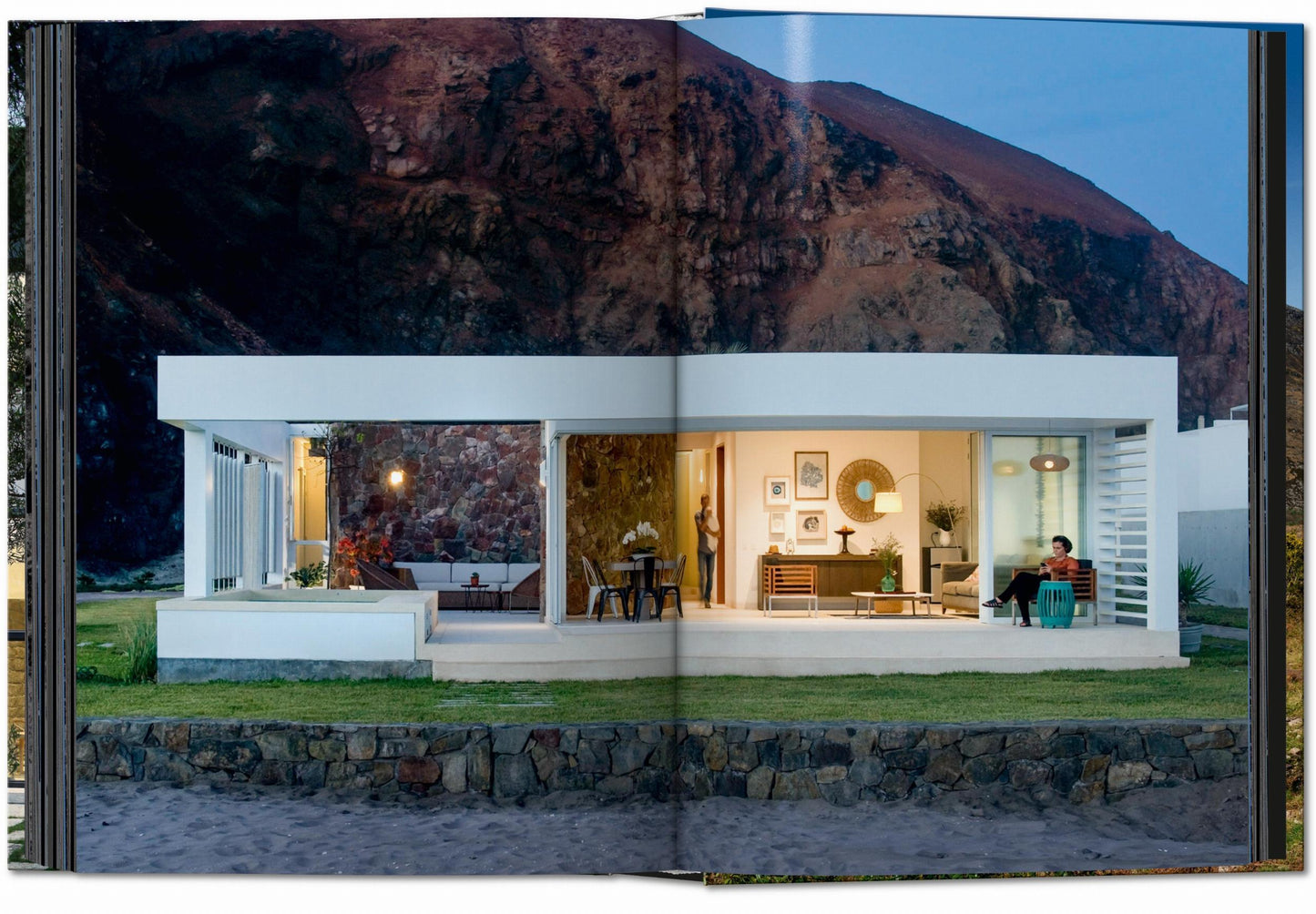 Homes For Our Time. Contemporary Houses around the World. 45th Ed. (German, French, English) Book