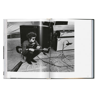 Daniel Kramer. Bob Dylan. A Year and a Day (English) Book