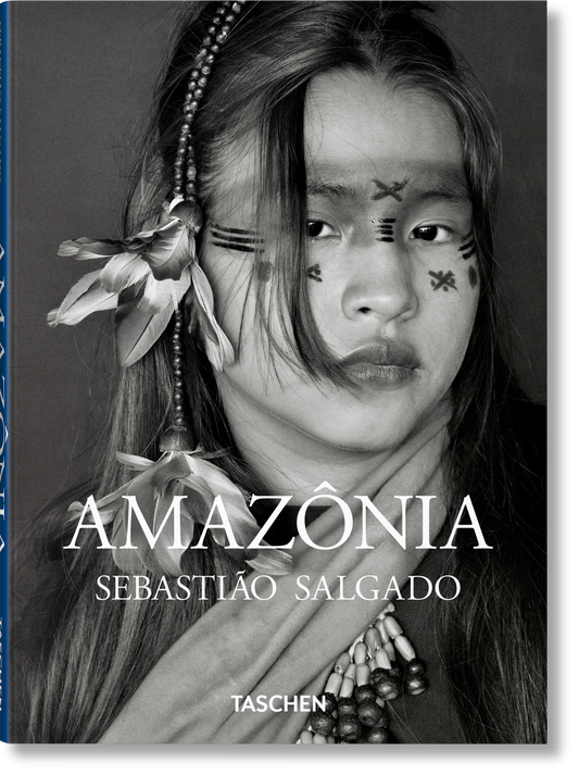 Sebastião Salgado. Amazônia (English) Book