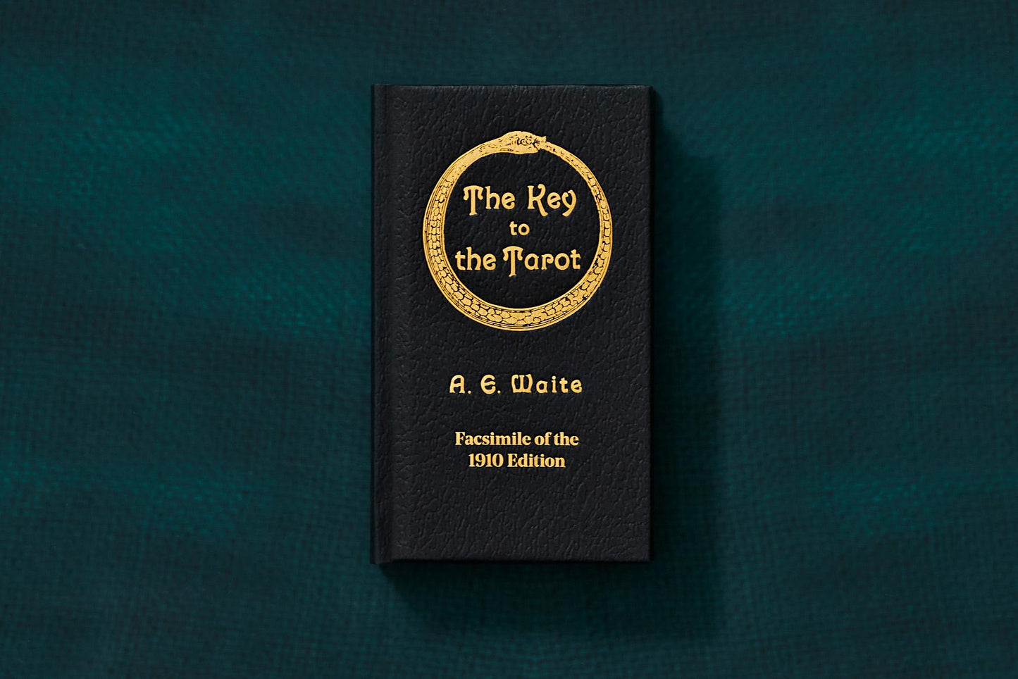 The Tarot of A. E. Waite and P. Colman Smith (English) Book