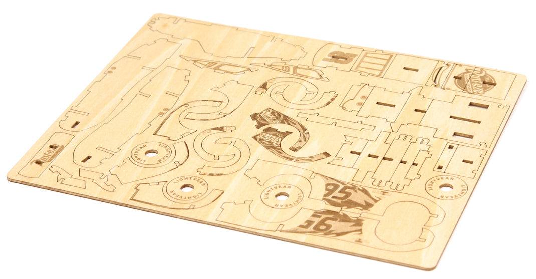 IncrediBuilds: Disney Pixar Cars 3: Lightning McQueen Book and 3D Wood Model