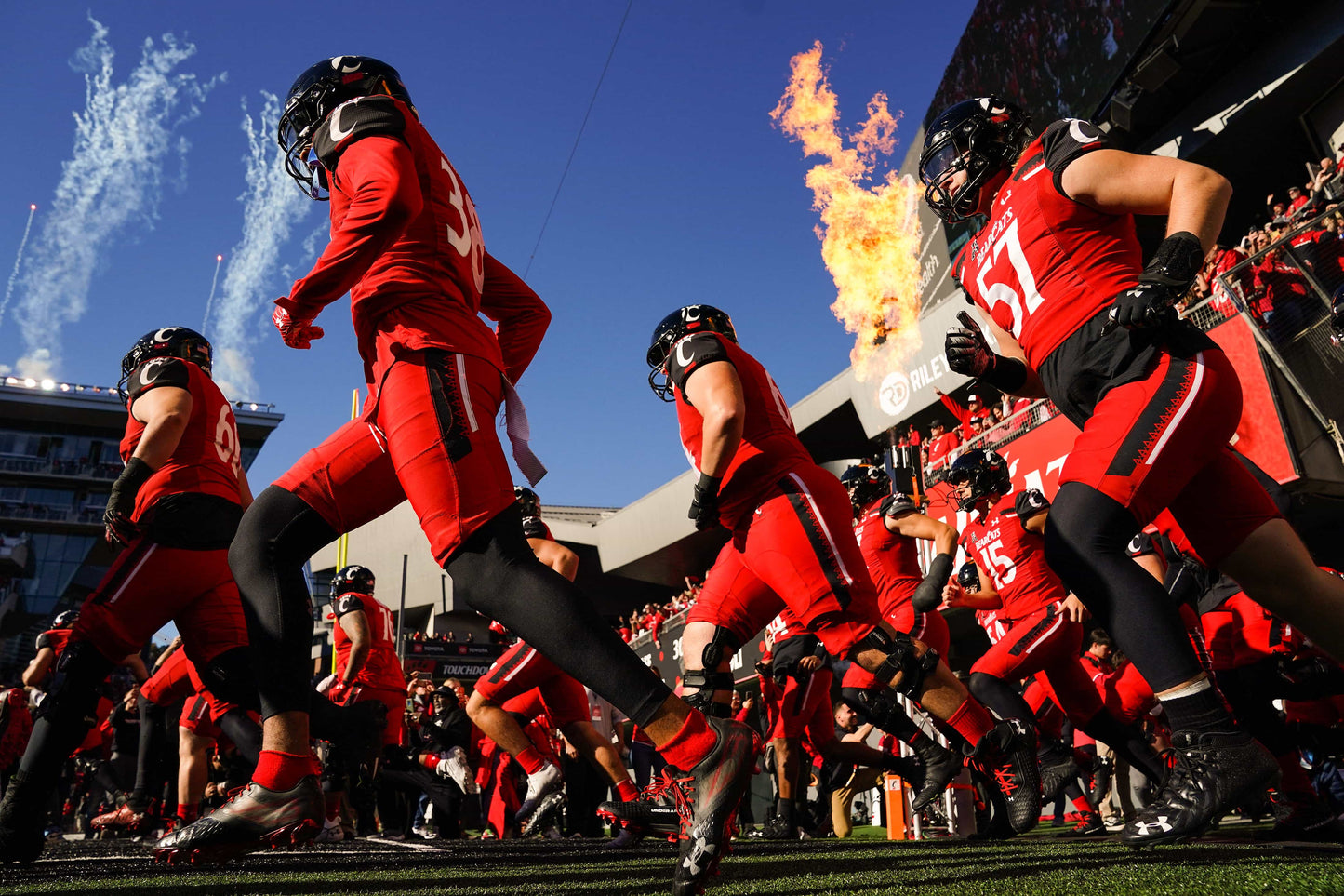 Breaking Down Barriers: How the Cincinnati Bearcats Crashed the College Football Playoff Party Book