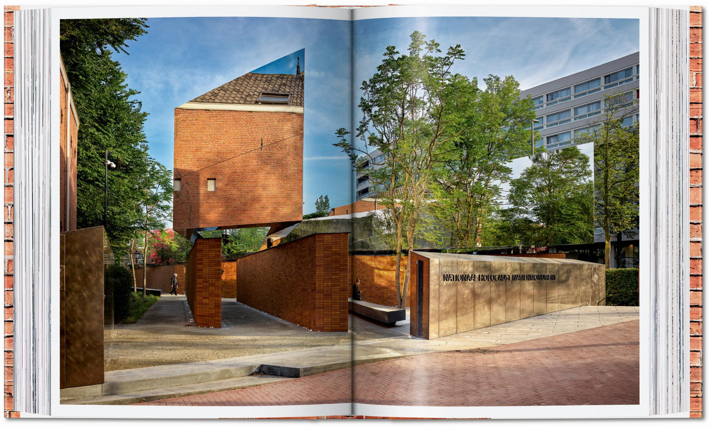 Contemporary Brick Buildings (German, French, English) Book